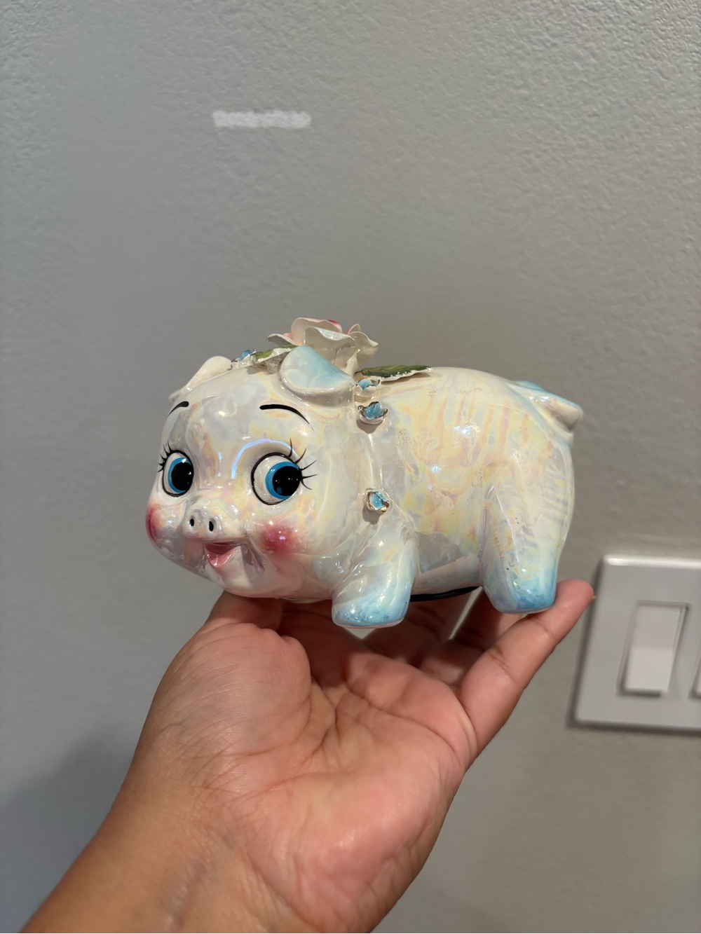 vintage ceramic iridescent hand painted piggy bank made in Japan EUC - Picture 2 of 14